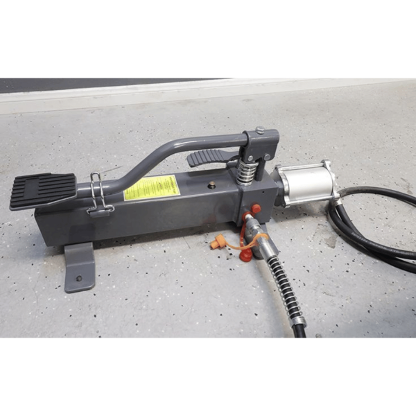 Ranger RML-1500XL Motorcycle Lift Platform with Front Wheel Vise - Image 4
