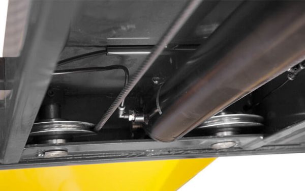 BendPak HD-9SW 9,000 lb. Super Wide Runway 4 Post Storage Lift - Image 4