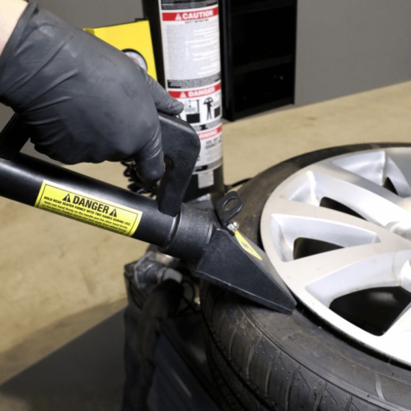 Ranger R980DP-L Tire Changer / Swing Arm / Dual-Tower Assist / 30" Capacity - Image 4