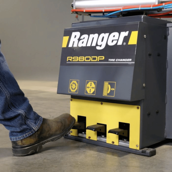 Ranger R980DP-L Tire Changer / Swing Arm / Dual-Tower Assist / 30" Capacity - Image 6