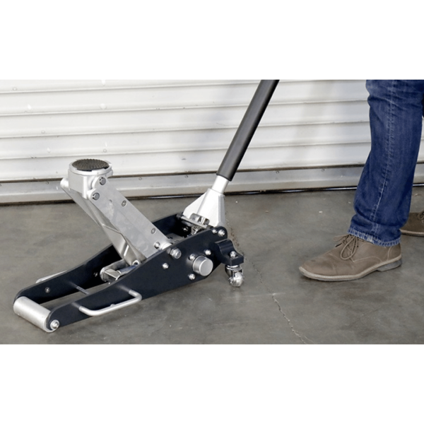 Ranger RFJ-4000AL 2-Ton Aluminum Racing Floor Jack - Image 2